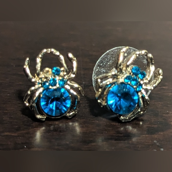 Betsey Johnson Spider Luxe Set! - Picture 4 of 6